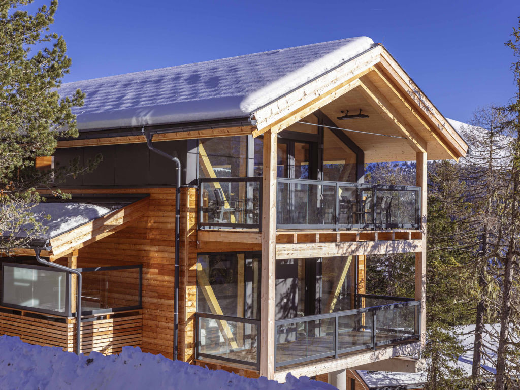 Superior # 12 Sauna & Hot Tub | Boeken bij Flickmyhouse