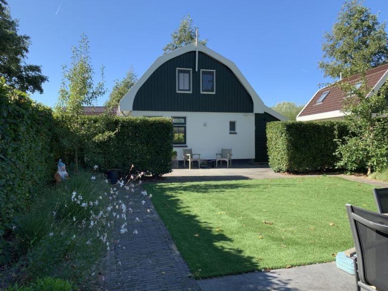 Restyled Koningshoeve 4 personen | Boeken bij Flickmyhouse