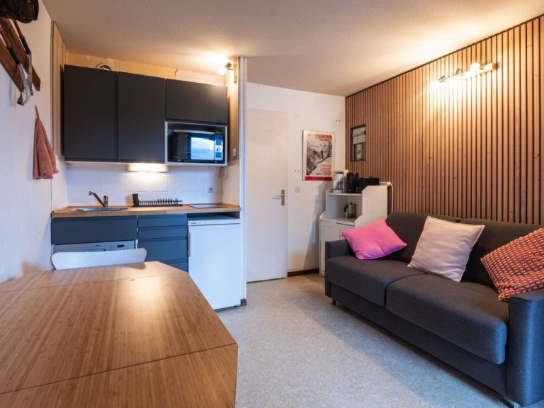 P. LES ESSERTS | Boeken bij Flickmyhouse