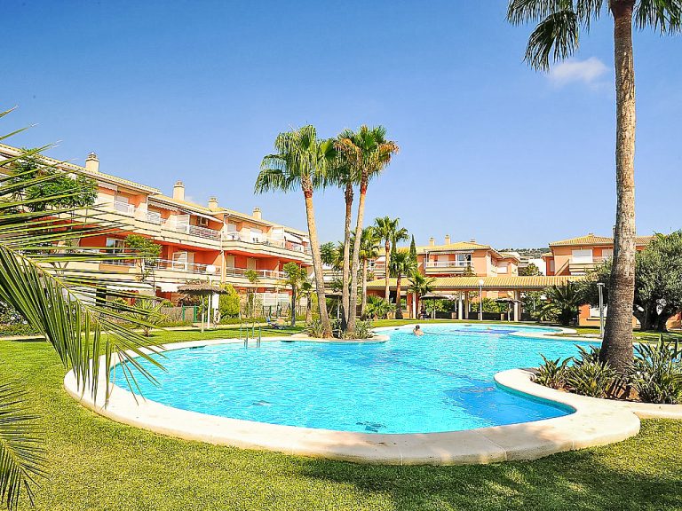 La Senia | Boeken bij Flickmyhouse