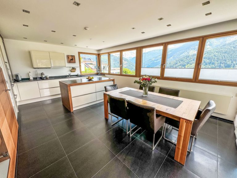 Villa Renate | Boeken bij Flickmyhouse