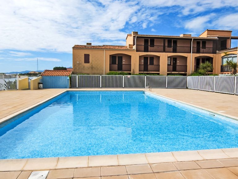 Marina 2 | Boeken bij Flickmyhouse