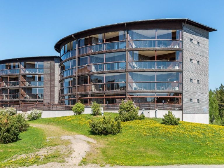 Tahko spa suites white b 7 | Boeken bij Flickmyhouse