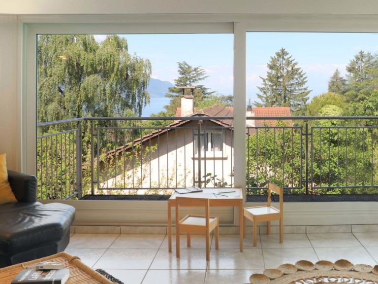 Route de la Muraz 9 | Boeken bij Flickmyhouse