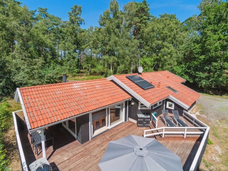 "Nea" - 600m from the sea | Boeken bij Flickmyhouse