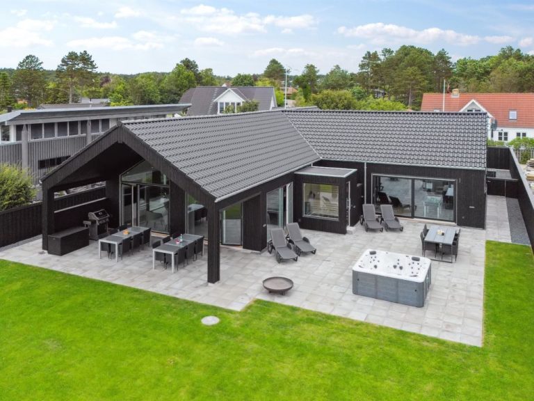 "Straale" - 50m from the sea | Boeken bij Flickmyhouse