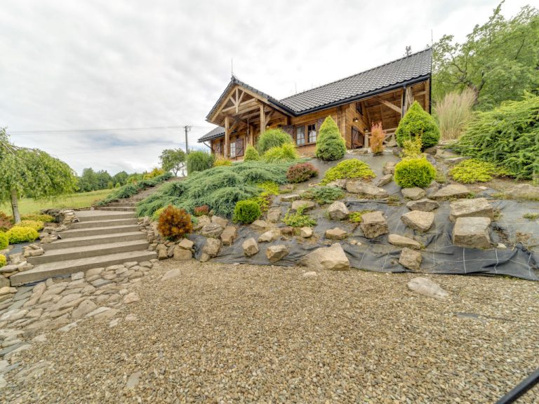 Bieszczady Chata | Boeken bij Flickmyhouse