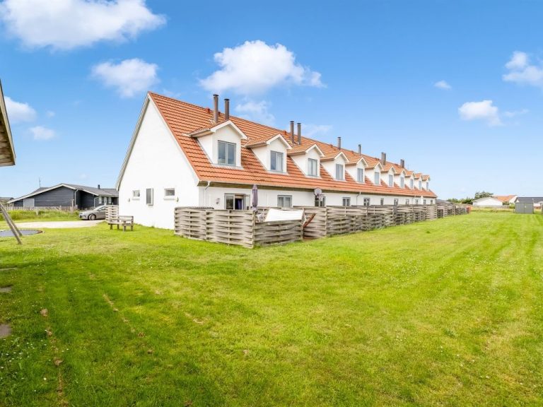 "Hansa" - 300m from the sea | Boeken bij Flickmyhouse