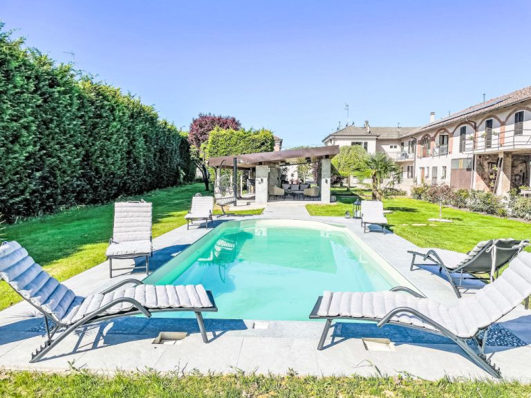 Tenuta Beatrice | Boeken bij Flickmyhouse