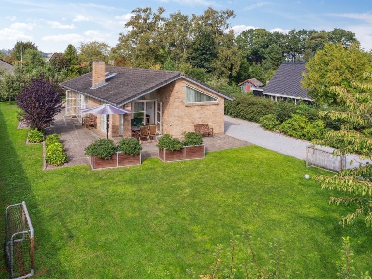 "Agneta" - 150m from the sea | Boeken bij Flickmyhouse