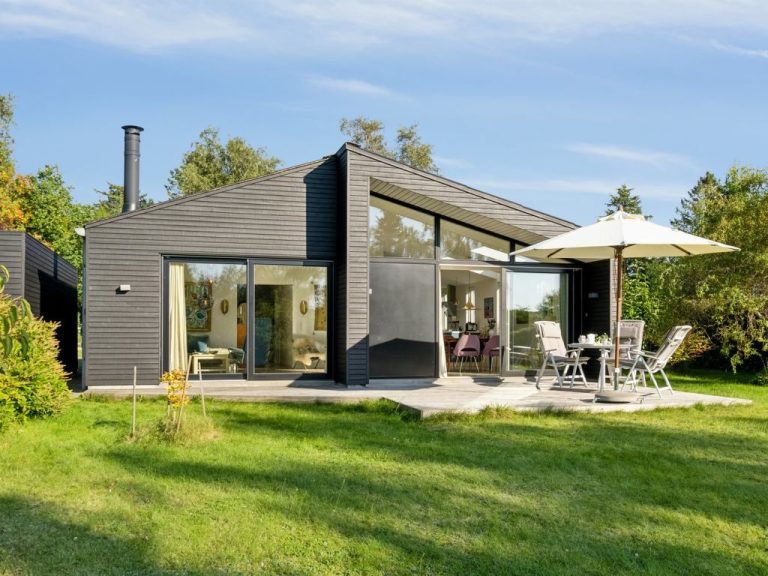 "Annlisa" - 750m from the sea | Boeken bij Flickmyhouse