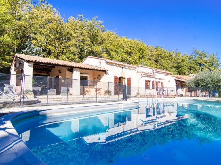 VIlla Camille | Boeken bij Flickmyhouse