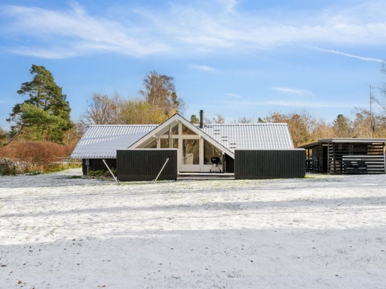 "Janik" - 1.3km from the sea | Boeken bij Flickmyhouse