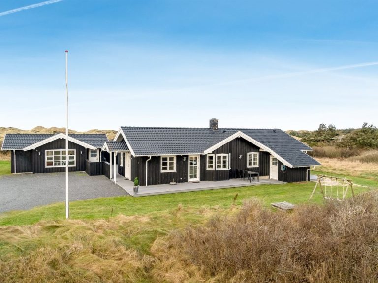 "Djuna" - 550m from the sea | Boeken bij Flickmyhouse