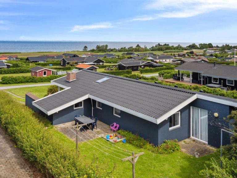 "Nelina" - 300m from the sea | Boeken bij Flickmyhouse