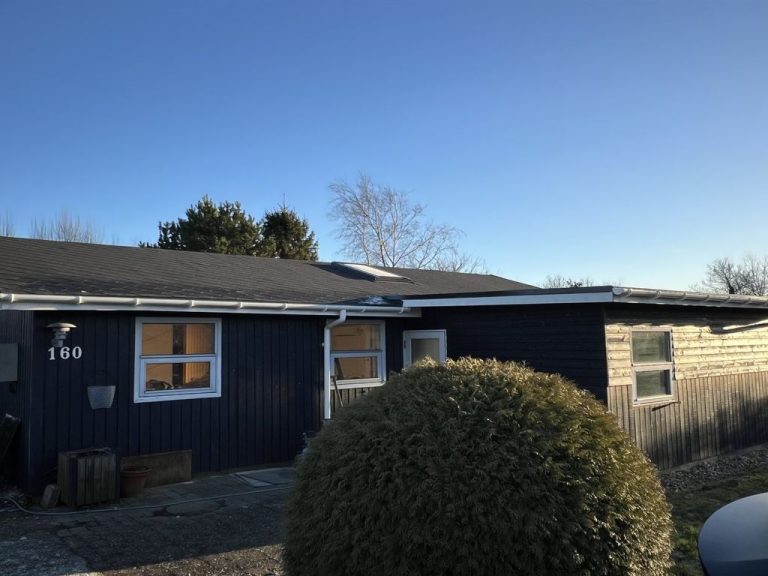 "Ronja" - 100m to the inlet | Boeken bij Flickmyhouse