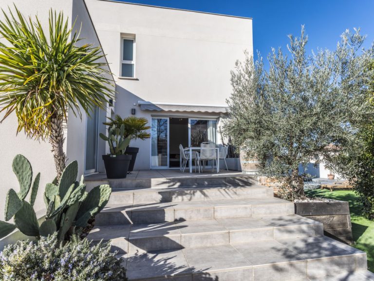 à Boujan sur Libron | Boeken bij Flickmyhouse