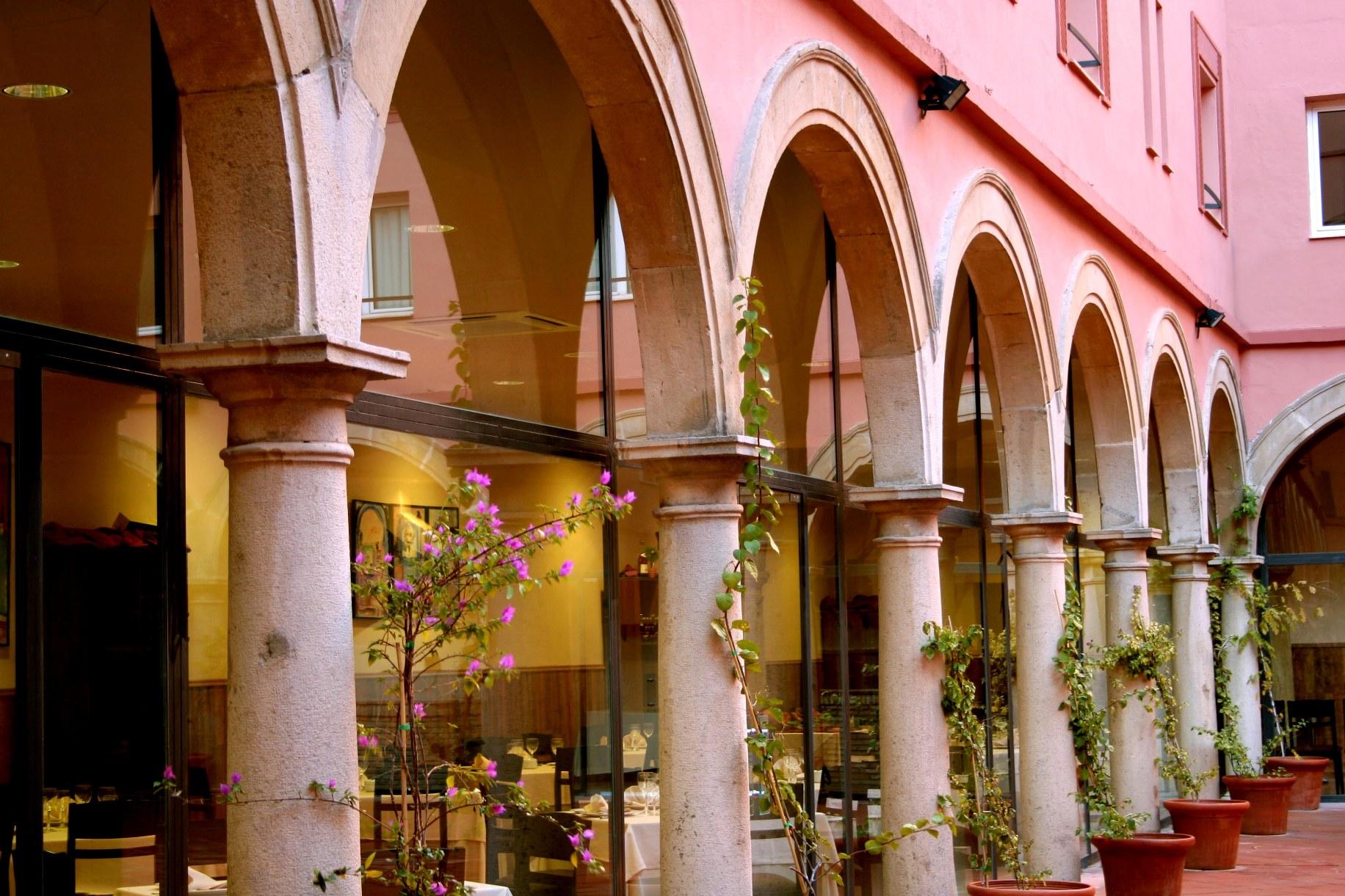 LiggingHotel TRH Ciudad de Baeza ligt in het historische centrum van Baeza