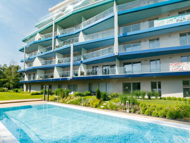 Mistral | Boeken bij Flickmyhouse