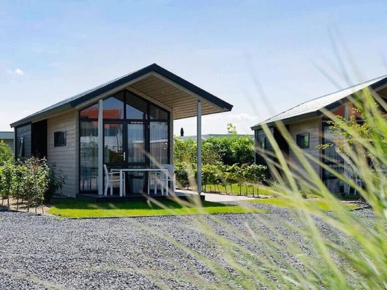 Tiny Lodge 4 | Boeken bij Flickmyhouse