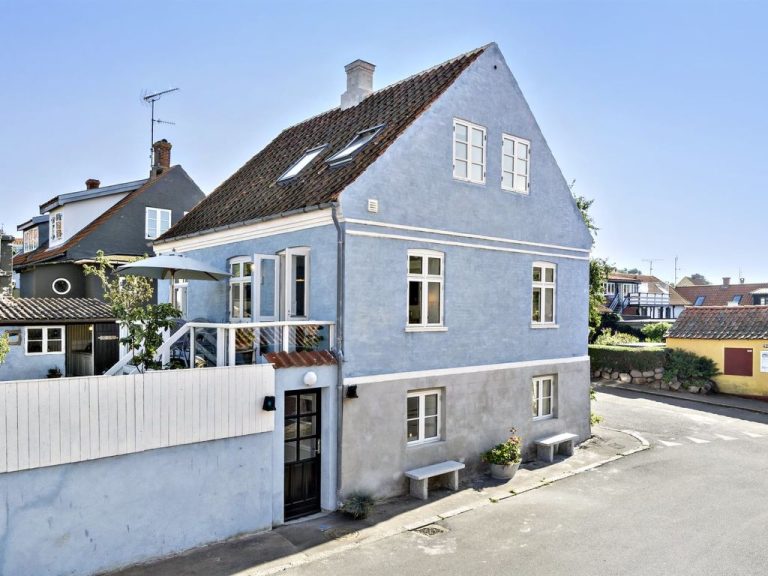 "Hebba" - 125m from the sea | Boeken bij Flickmyhouse