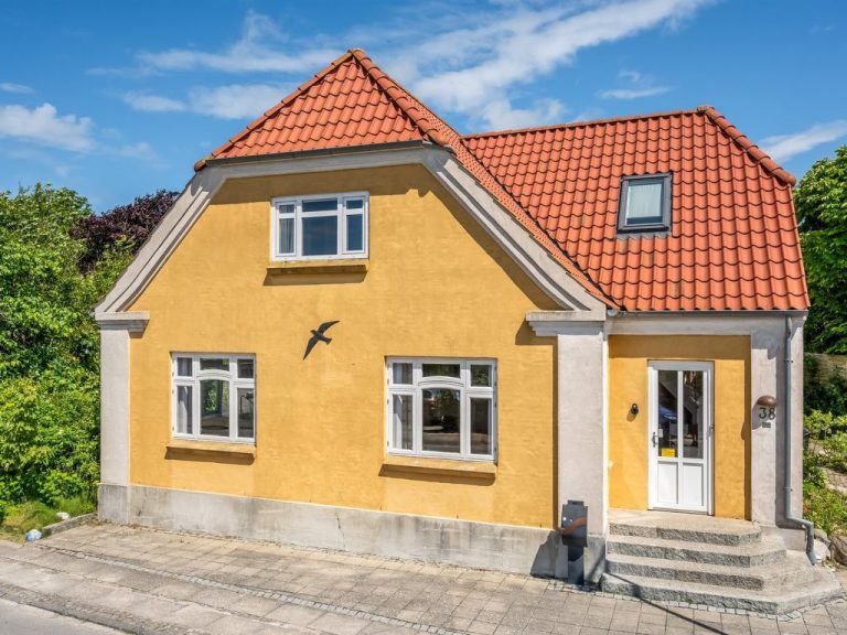 "Kajsa" - 6km from the sea | Boeken bij Flickmyhouse