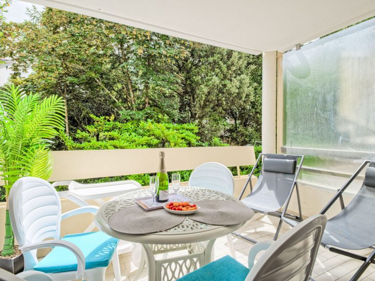 La Pomme de Pin | Boeken bij Flickmyhouse