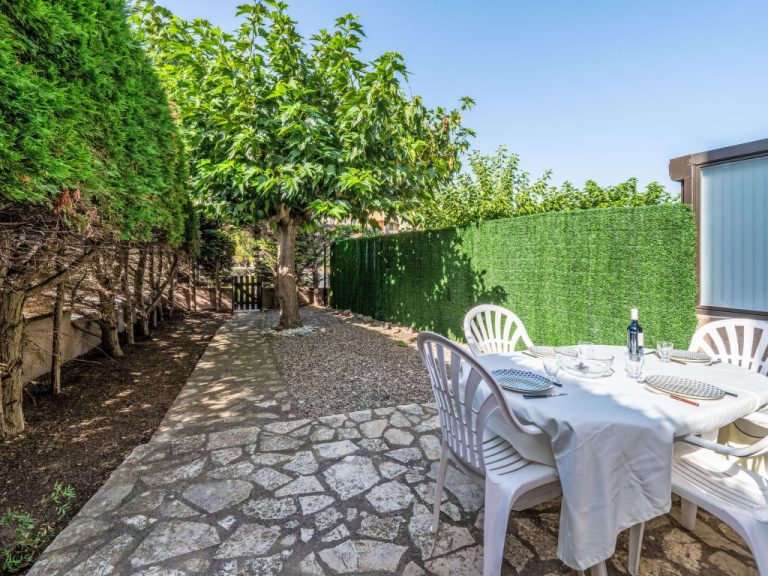 Les Terrasses de la Méditerranée | Boeken bij Flickmyhouse