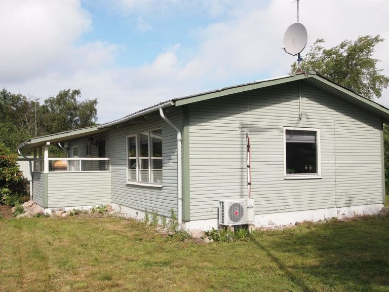 "France" - 5km from the sea | Boeken bij Flickmyhouse