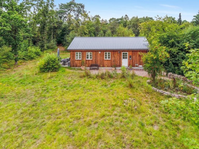 "Sami" - 200m from the sea | Boeken bij Flickmyhouse