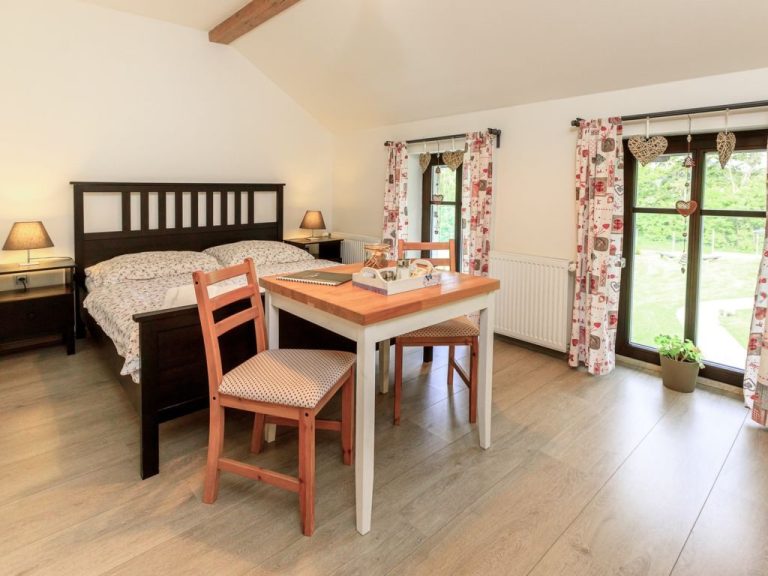 Arnoltice 5 | Boeken bij Flickmyhouse