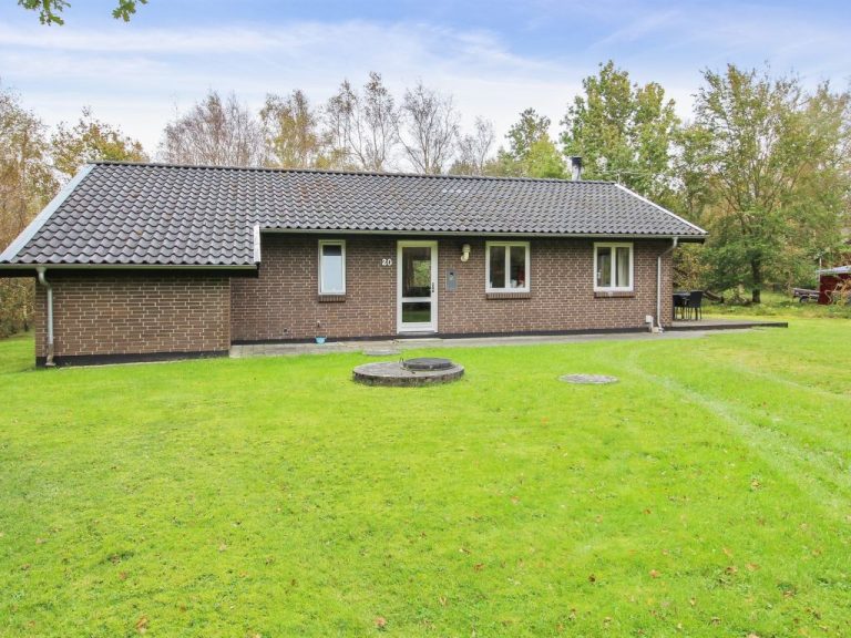 "Patrik" - 200m to the inlet | Boeken bij Flickmyhouse