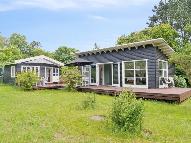 "Soili" - 750m from the sea | Boeken bij Flickmyhouse