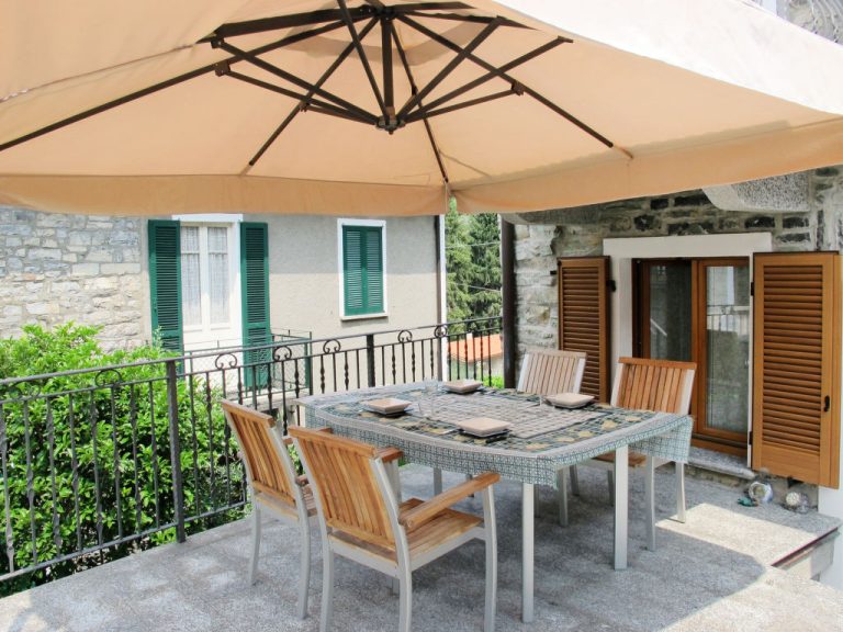 Rosa | Boeken bij Flickmyhouse