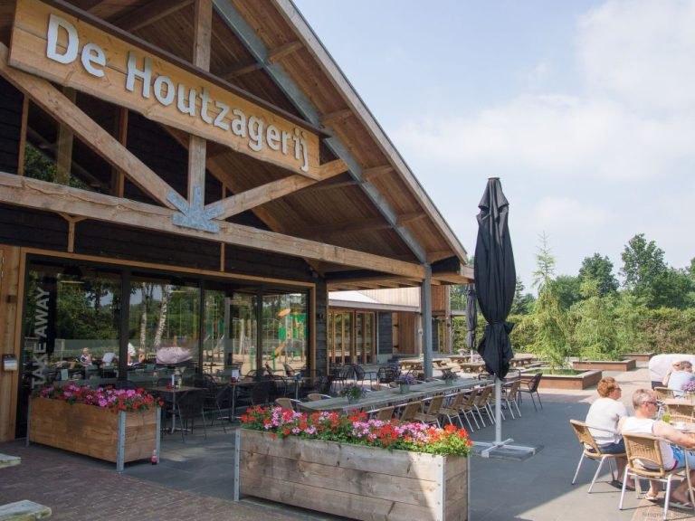 EuroParcs De Wije Werelt | Boeken bij Flickmyhouse