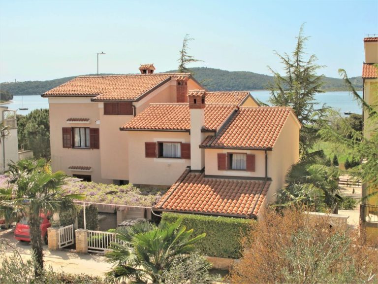 Denise | Boeken bij Flickmyhouse