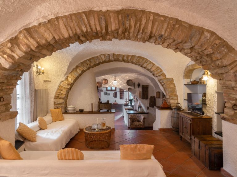 Casa Massabovi | Boeken bij Flickmyhouse