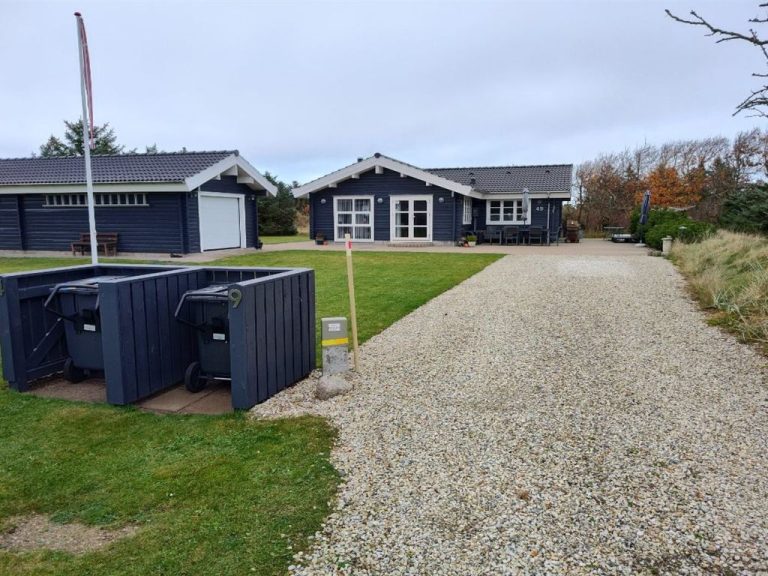 "Mathy" - 900m from the sea | Boeken bij Flickmyhouse