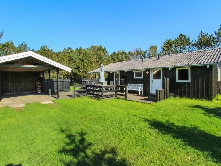 "Conradine" - 500m from the sea | Boeken bij Flickmyhouse