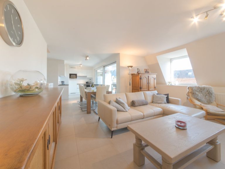 Lilly | Boeken bij Flickmyhouse