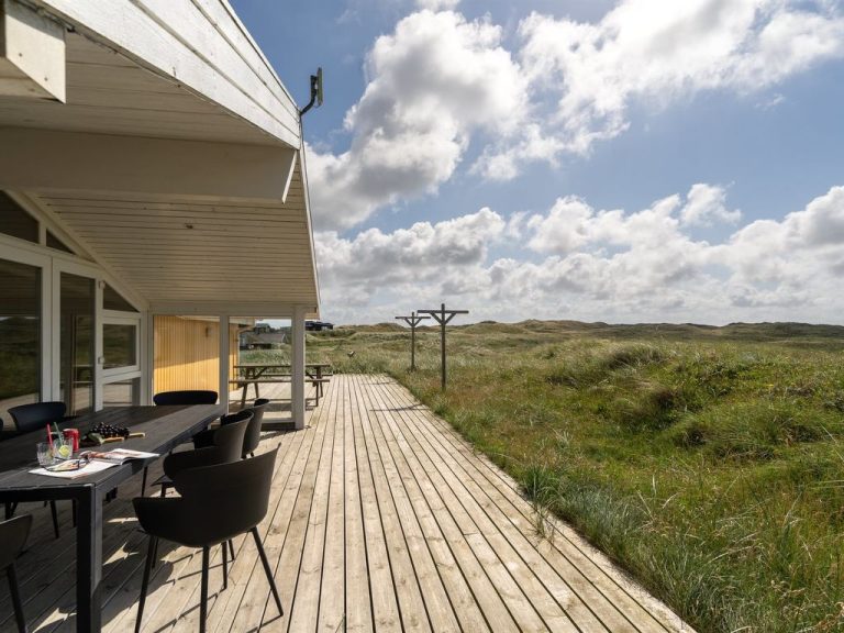 "Malgest" - 100m from the sea | Boeken bij Flickmyhouse