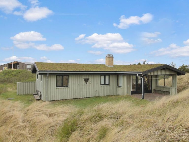 "Lykke" - 800m from the sea | Boeken bij Flickmyhouse