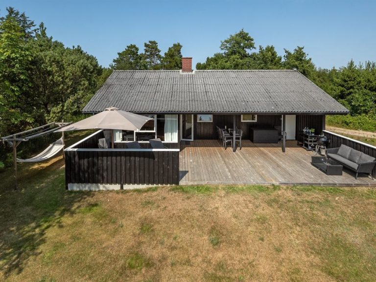 "Aurel" - 750m from the sea | Boeken bij Flickmyhouse