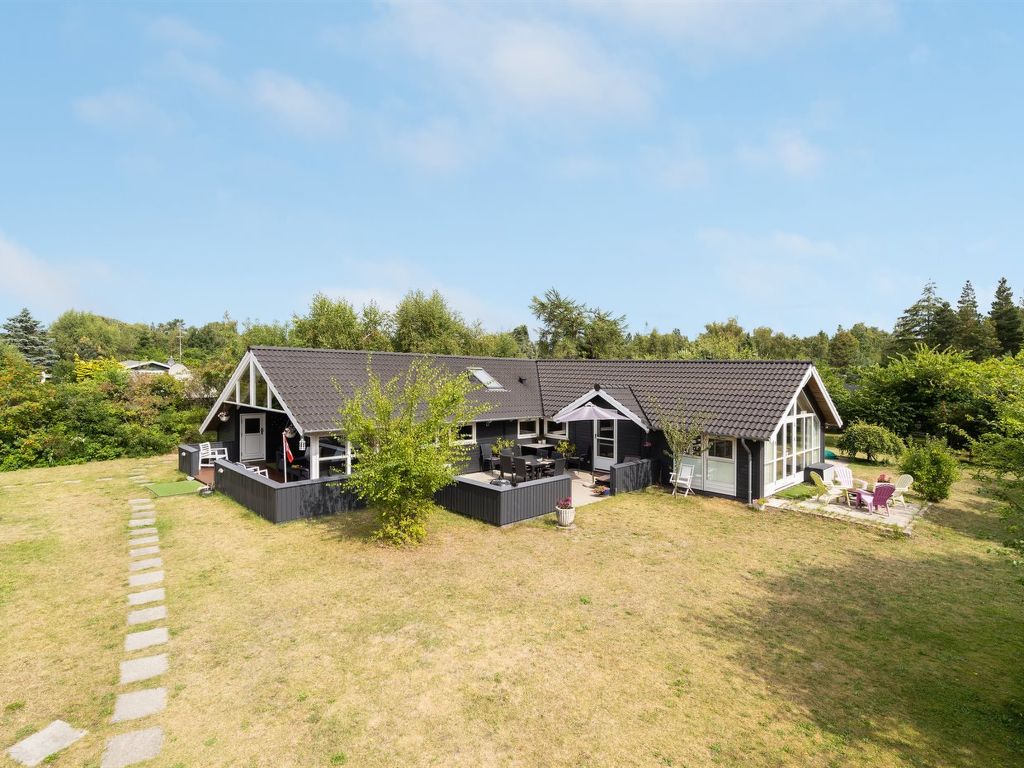 "Zelda" - 300m from the sea | Boeken bij Flickmyhouse