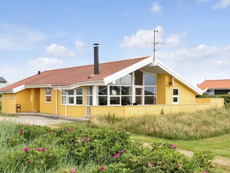 "Ritte" - 200m from the sea | Boeken bij Flickmyhouse