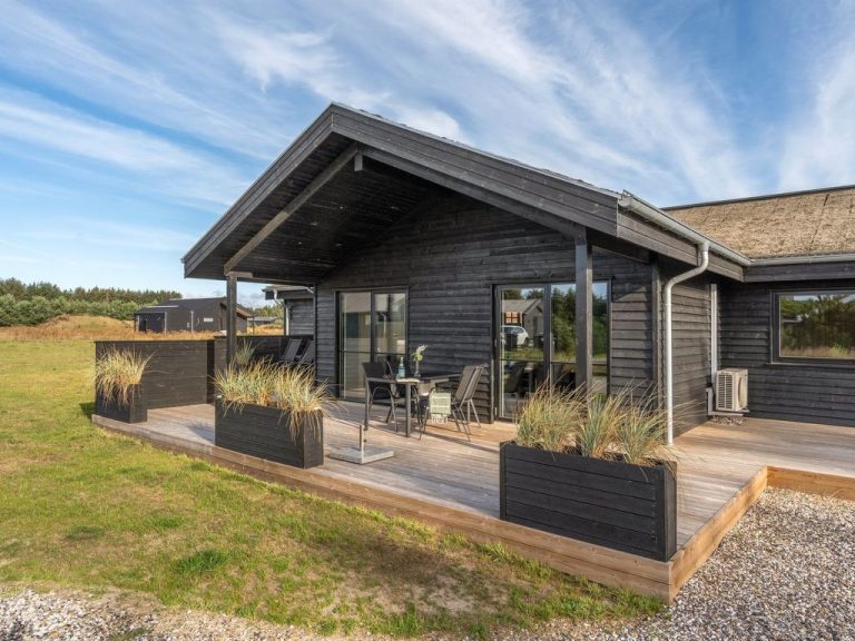 "Carla" - 1.5km from the sea | Boeken bij Flickmyhouse