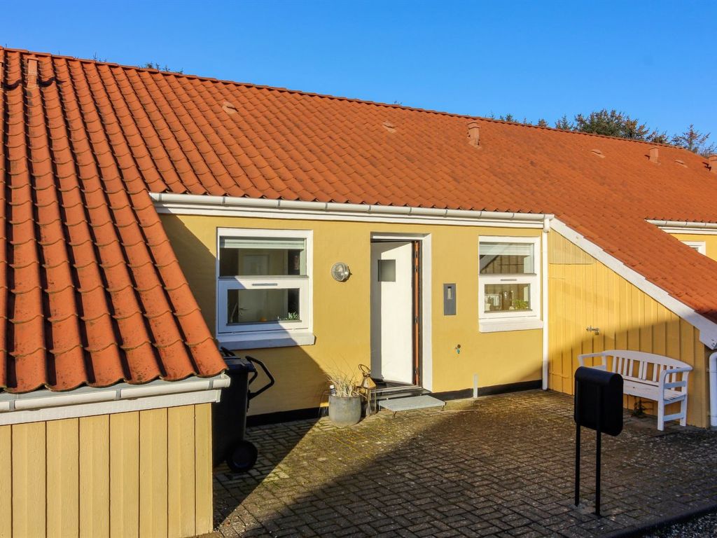 "Oddi" - 900m from the sea | Boeken bij Flickmyhouse