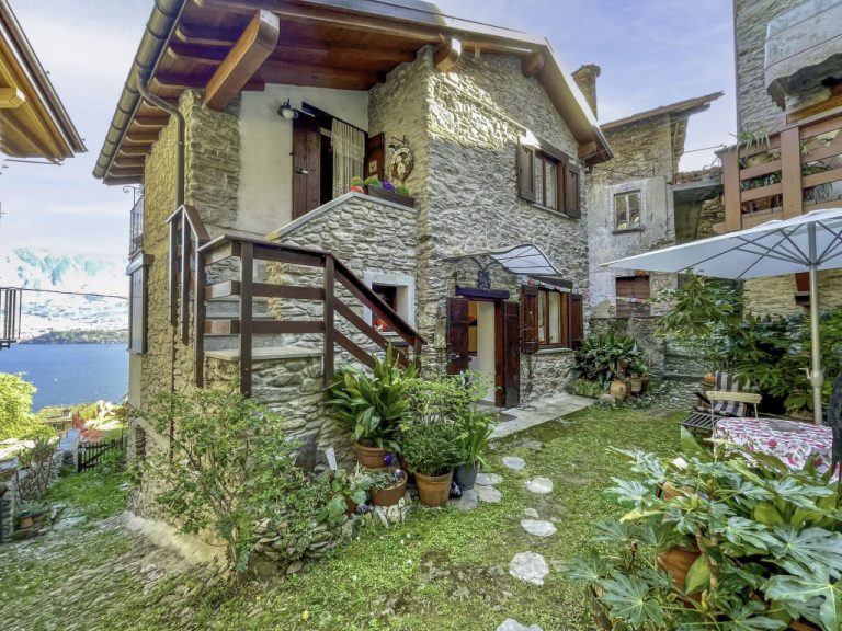 Alla Fontana | Boeken bij Flickmyhouse