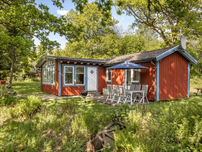 Ängasjö Ekbacken | Boeken bij Flickmyhouse