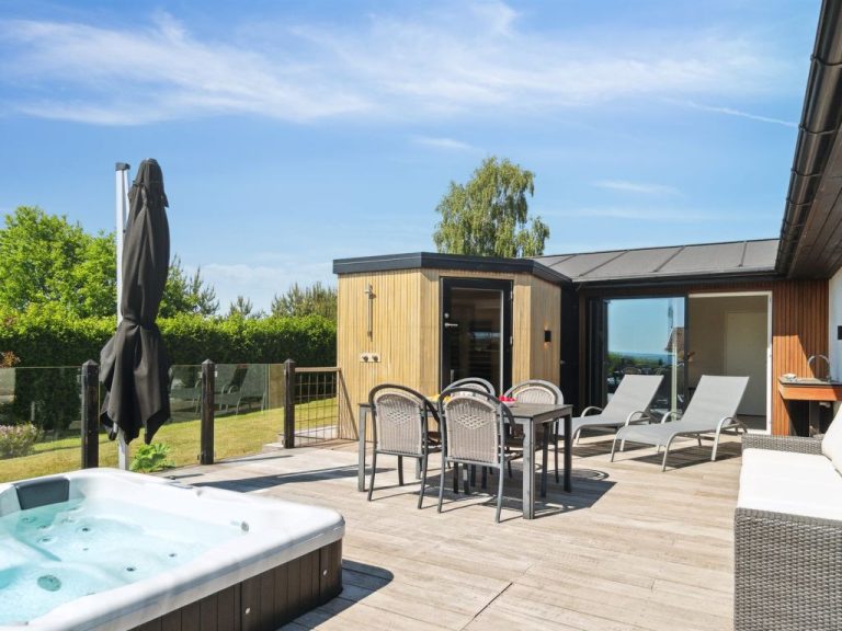 "Niska" - 200m from the sea | Boeken bij Flickmyhouse